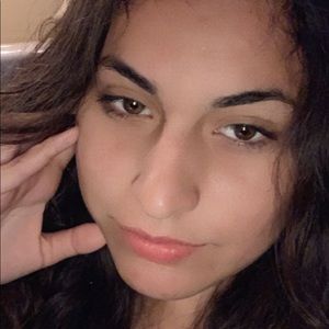 Meet your Posher, Sierra